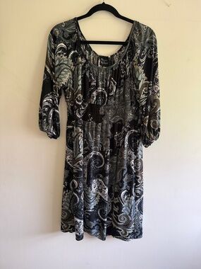 mercer & madison Black and Gray Paisley Midi Dress